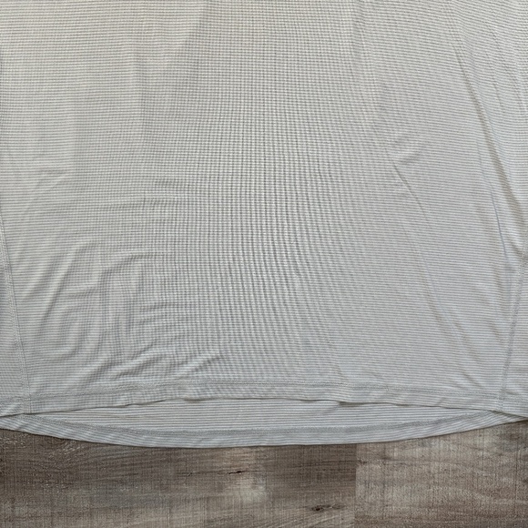 lululemon athletica Gray Short Sleeve Tee - Picture 9 of 9